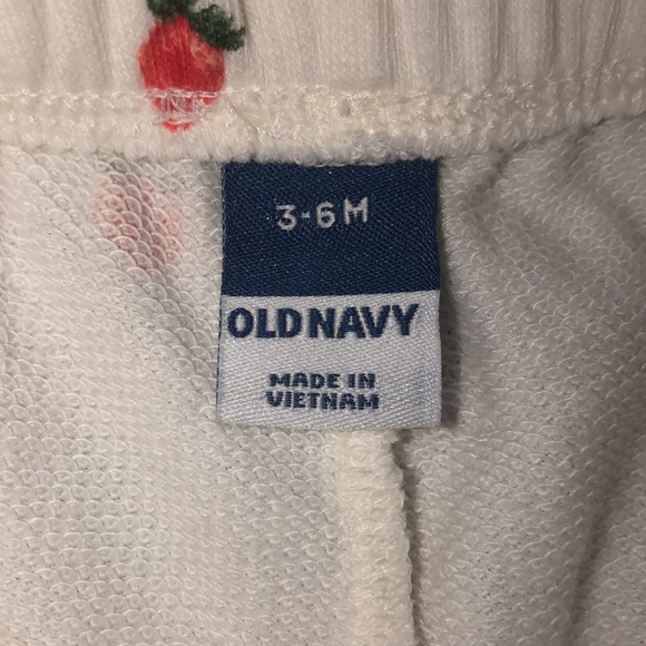 Girl shorts - Picture 3 of 3